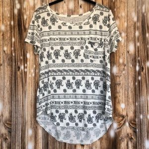 Hollister Must Have Collection Elephant White Short Sleeve Pocket Tee